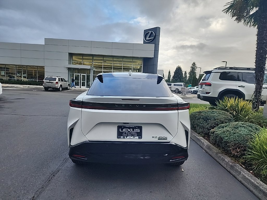 Used 2024 Lexus RZ 450e Premium w/ Technology Package AWD/4WD image 4