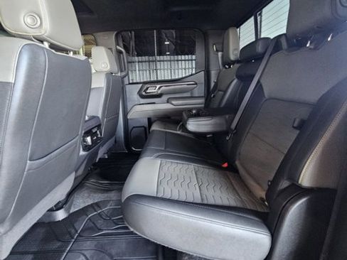 Used 2023 Chevrolet Silverado 1500 ZR2 w/ Technology Package image 14