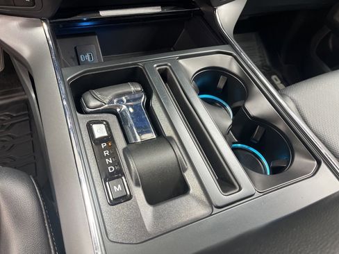 Used 2021 Ford F150 Lariat w/ Equipment Group 502A High image 23