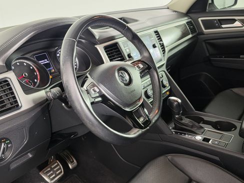 Used 2019 Volkswagen Atlas SE FWD image 13