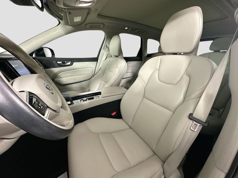 Certified 2023 Volvo XC60 B5 Plus w/ Climate Package image 22