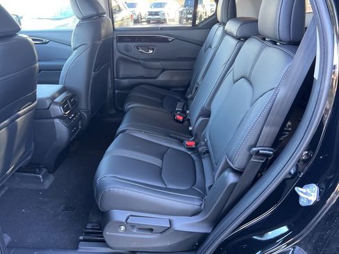 New 2025 Honda Pilot EX-L image 11