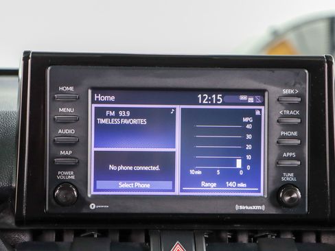 Used 2022 Toyota RAV4 XLE FWD image 19