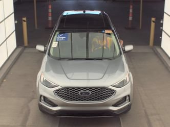 Used 2023 Ford Edge SEL w/ Convenience Package AWD/4WD image 2