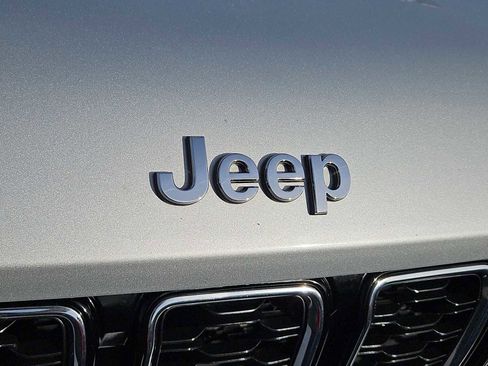 Used 2021 Jeep Grand Cherokee L Limited image 12