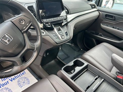 Used 2024 Honda Odyssey EX-L image 11