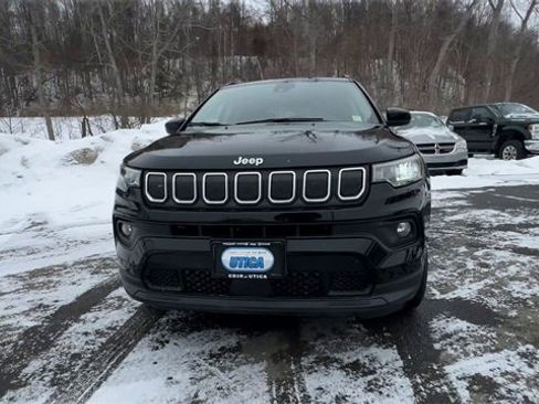 Used 2022 Jeep Compass Latitude w/ Convenience Group image 3