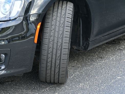 Used 2022 Chrysler 300 S w/ Comfort Group image 33