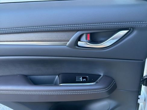 New 2025 MAZDA CX-5 Signature image 22