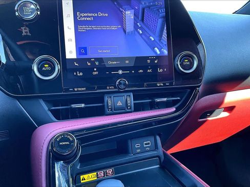 Used 2025 Lexus NX 250 Premium w/ Accessory Package (Z1) image 35