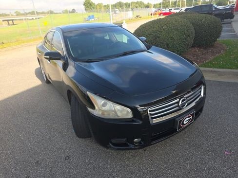 Used 2014 Nissan Maxima 3.5 SV w/ SV Value Package FWD image 2