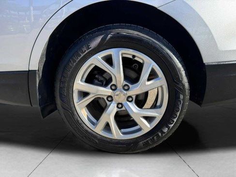 Used 2019 Chevrolet Equinox LT FWD image 54