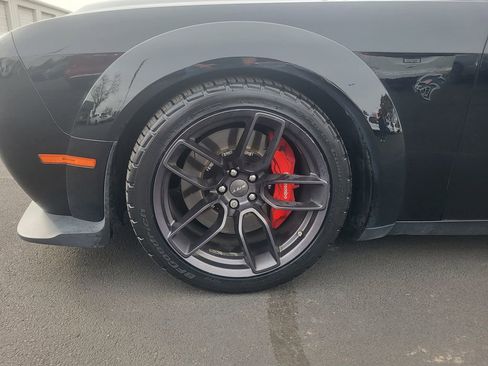 Used 2019 Dodge Challenger SRT Hellcat Redeye image 11