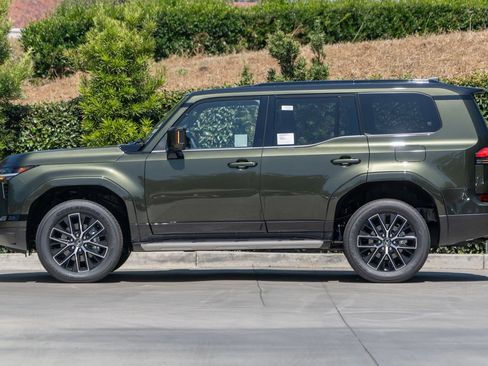 New 2026 Lexus GX 550 AWD/4WD image 8
