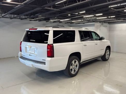 Used 2018 Chevrolet Suburban Premier AWD/4WD image 6