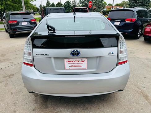 Used 2010 Toyota Prius FWD image 4