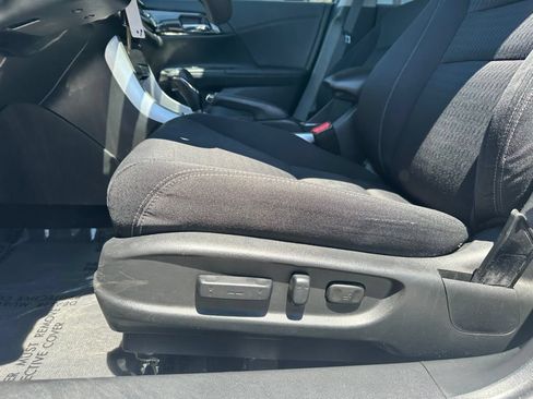 Used 2015 Honda Accord Sport image 12