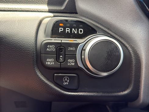 Used 2025 RAM 1500 Big Horn AWD/4WD image 23