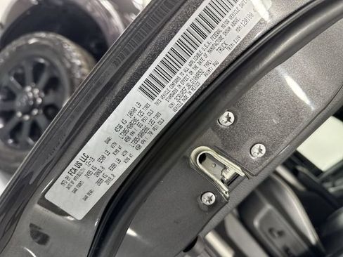 Used 2020 RAM 2500 Laramie image 34