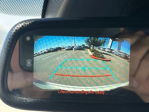 Used 2018 Toyota C-HR XLE FWD image 22