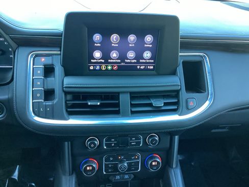 Used 2023 Chevrolet Suburban LS image 16