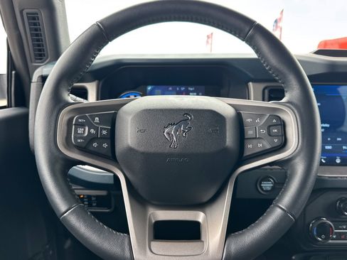 Used 2024 Ford Bronco Outer Banks AWD/4WD image 22