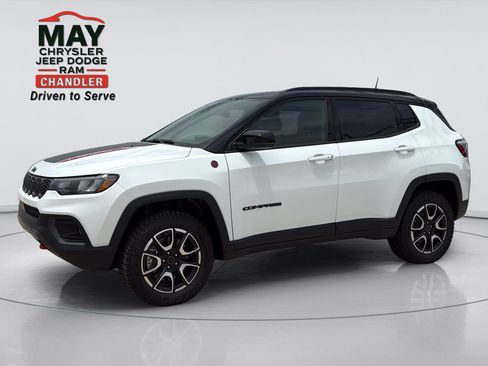 New 2026 Jeep Compass Trailhawk w/ Sun, Sound & Navigation Group AWD/4WD image 3