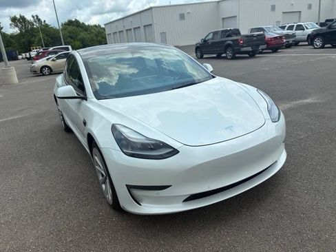 Used 2022 Tesla Model 3 Long Range AWD/4WD image 3