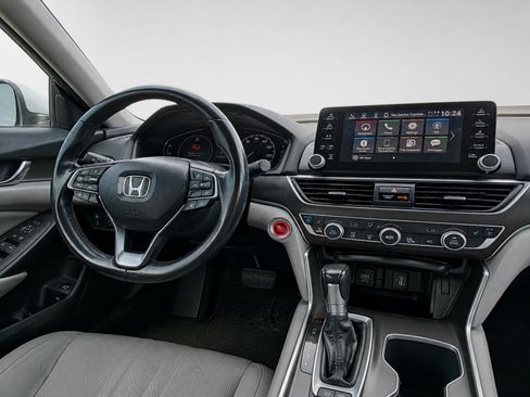 Used 2018 Honda Accord Touring image 26