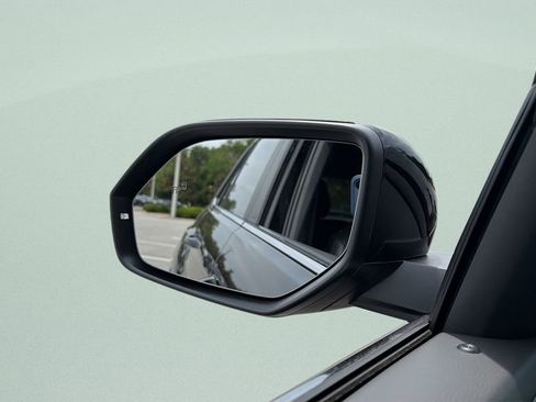 New 2026 Volkswagen Atlas Cross Sport SE AWD/4WD image 32