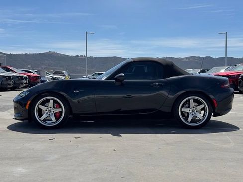 Used 2024 MAZDA MX-5 Miata Grand Touring RWD image 8