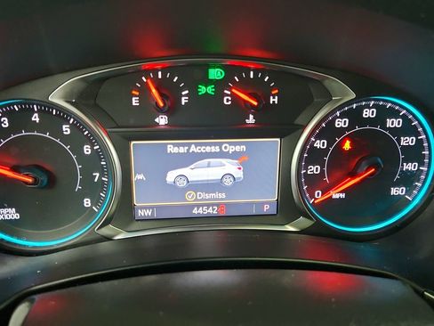 Used 2024 Chevrolet Equinox RS FWD image 20