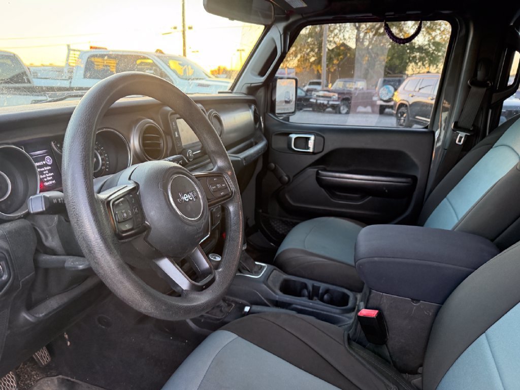 Used 2019 Jeep Wrangler Unlimited Sport AWD/4WD image 2