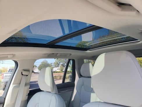 New 2026 Volvo XC90 B6 Ultra w/ Protection Package AWD/4WD image 14