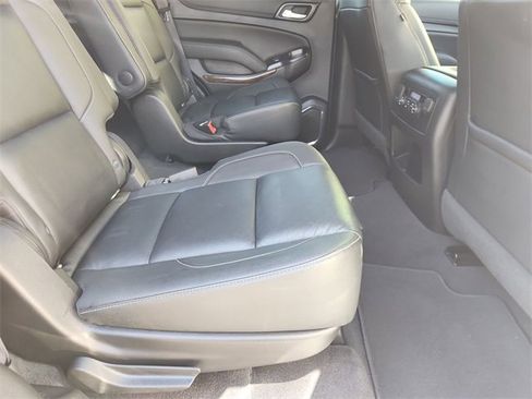 Used 2019 Chevrolet Tahoe LT w/ LT Signature Package image 27