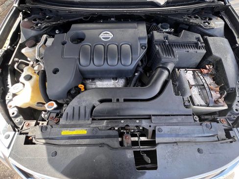 Used 2012 Nissan Altima 2.5 S FWD image 18