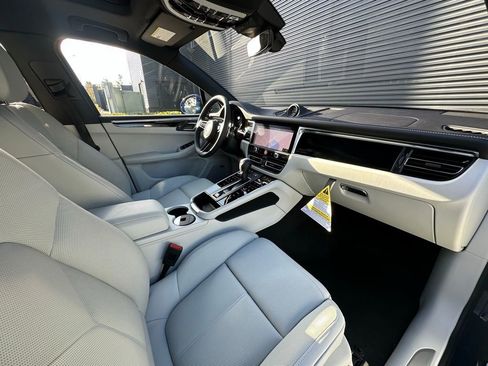 Used 2026 Porsche Macan S image 41