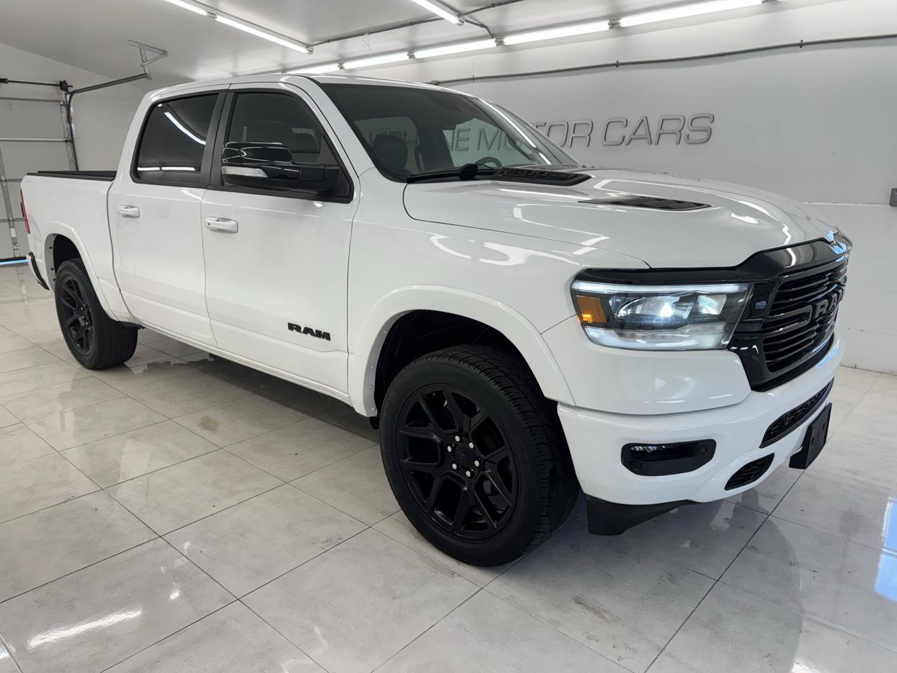 Used 2021 RAM 1500 Laramie AWD/4WD image 3