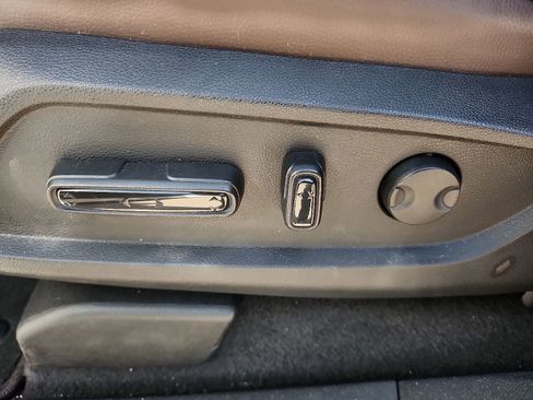 Used 2025 Honda Pilot Elite image 15