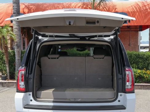 Used 2018 GMC Yukon SLT w/ Open Road Package RWD image 8