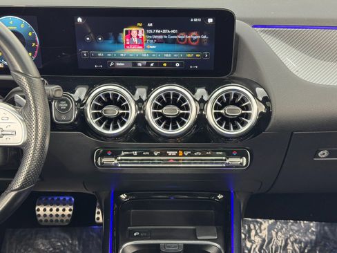 Used 2022 Mercedes-Benz GLA 250 GLA 250 w/ Premium, AMG Line & image 24