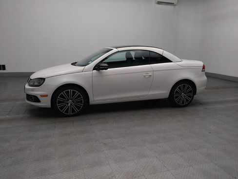 Used 2014 Volkswagen Eos FWD image 2