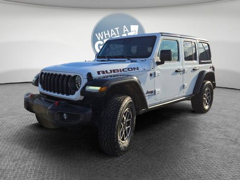 Used 2024 Jeep Wrangler Unlimited Rubicon AWD/4WD image 8