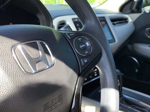 Used 2022 Honda HR-V EX image 47