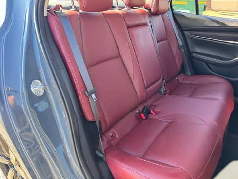 Used 2023 MAZDA MAZDA3 s image 20