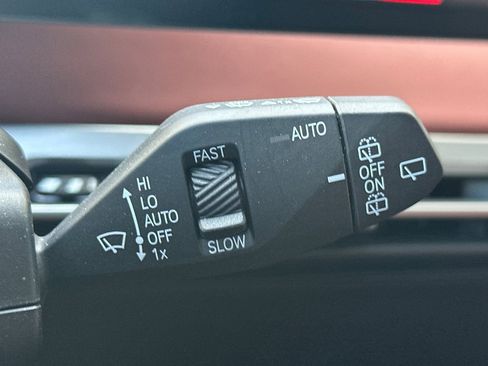 Used 2025 BMW iX M60 image 35