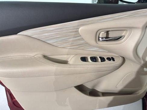 Used 2015 Nissan Murano S image 20