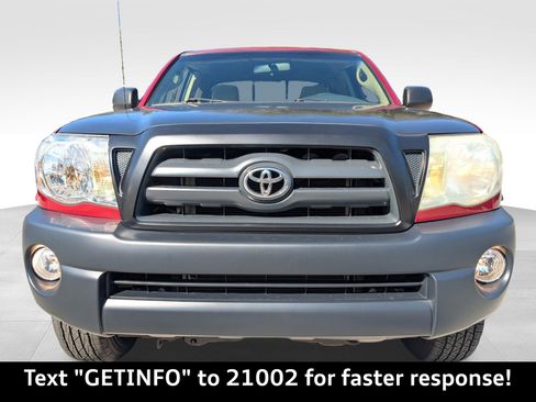 Used 2005 Toyota Tacoma PreRunner image 8
