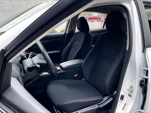 Certified 2025 Nissan Sentra S image 7