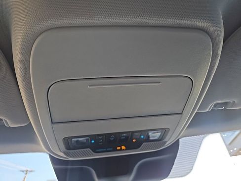 Used 2025 Ford Expedition Max Platinum image 76